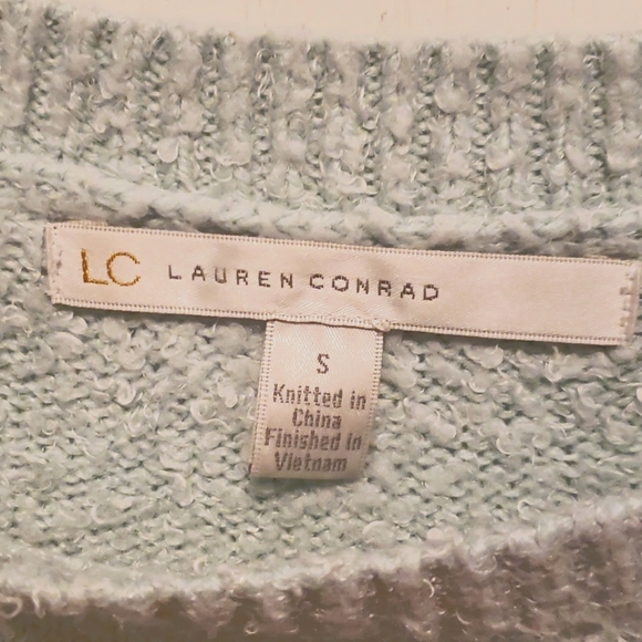 Heart Sweater - Picture 4 of 4